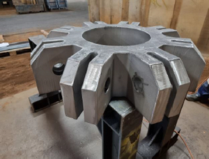 Image 4: Jebens manufactured three different flame cut parts for the prototype of the C4 wave energy converter from 270 millimetre thick S690 QL1 fine grain structural steel, including this component