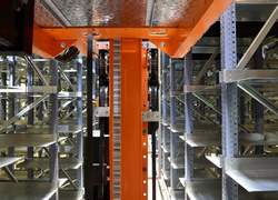 Future technology for high-rise racking stores: Synchrodrive timing belts are characterized by minimized wear, lower maintenance, and longer change intervals. Photo: LTW Intralogistics GmbH
